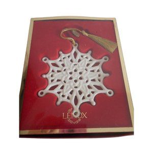 LENOX Snow Fantasies SNOWFLAKE ORNAMENT 2008 Annual Original Box IN ORIGINAL BOX